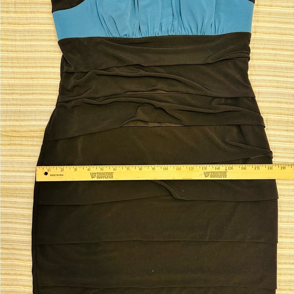 Enfocus Studio Black and Blue Strapless Ruched Cocktail Dress, size 10 - Picture 6 of 9